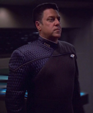 Uniform 29. Jahrhundert Kommandooffizier.jpg