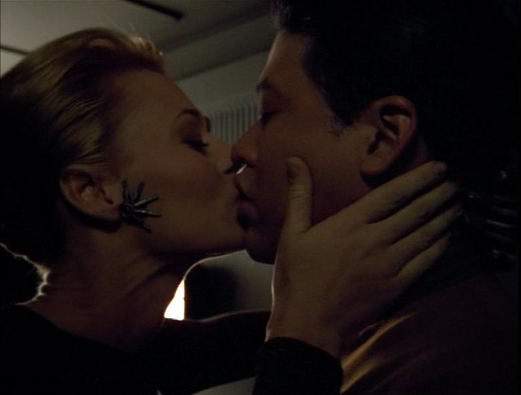 Seven of Nine und Harry Kim