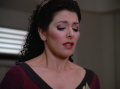 Troi spürt, dass Picard 2 die Enterprise verlassen will.jpg