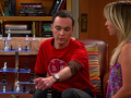 Sheldon und Penny spielen dreidimensionales Schach.jpg