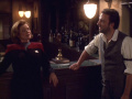 Janeway lernt Michael Sullivan besser kennen.jpg