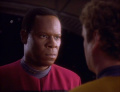 Sisko stellt O'Brien zur Rede, weil er Tosk zur Flucht verhalf.jpg
