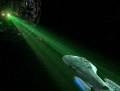 Voyager und Brunalischiff werden mit Traktorstrahl in Sphäre gezogen.jpg