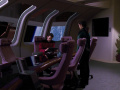 Riker überwacht die Reparatur der Enterprise.jpg
