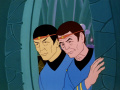 Spock und McCoy wird ihre Lebensenergie abgezogen.jpg