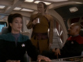 Garak diskutiert mit Dax und Sisko.jpg