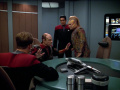 Verhandlungen mit einem Unterhändler an Bord der Voyager.jpg