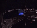 Shuttle fliegt um Deep Space Nine.jpg