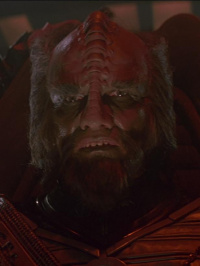 Klingonischer Kommandant der IKS Amar.jpg